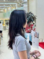 -十六番发型师事务所