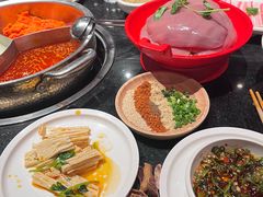 -周师兄大刀腰片火锅(洪崖洞旗舰店)