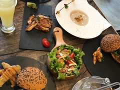 -HIGH FIVE哈福手工汉堡(桂林路店)