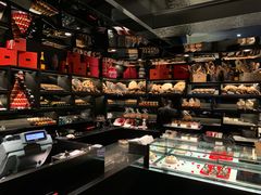 零售区-Salon de The de Joel Robuchon(外滩18号店)