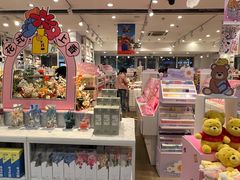 -名创优品(万达广场河东店)