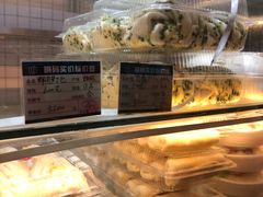 -白玉兰食品甜凤店(合生汇店)