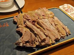 手抓羊排羊脖双拼-青海名吃尕张娃非遗烤肉(海湖总店)