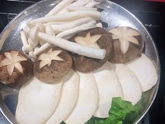 -青瓦炭韩潮烤肉(花园道店)