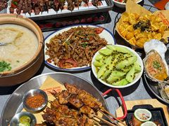 -威记烧嘢·南宁烧烤·超级生牛(绿地店)