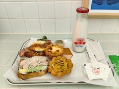 -红星前进面包牛奶公司(君太店)