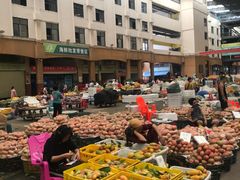 -三亚新鸿港水果一级批发市场