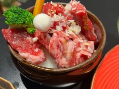 -山川小町·极番烧肉(新地假日广场店)