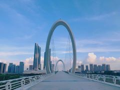 -南京眼步行桥