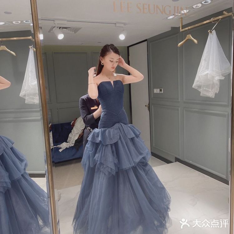 Grace Kelly婚纱与礼服（北京店）