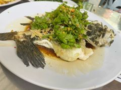 -明记烧鱼美味店
