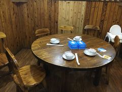 包厢-老东镇啤酒屋海鲜加工·蒸汽海鲜·海鲜烧烤(台东店)