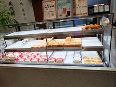 面包甜点陈列柜-君之狮子山·轻糖烘焙(松江印象城店)