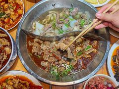 -大众跷脚牛肉馆·非遗传承单位(峨眉山店)