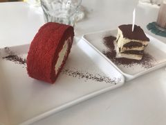 红丝绒蛋糕卷-五进制 Coffee Shop