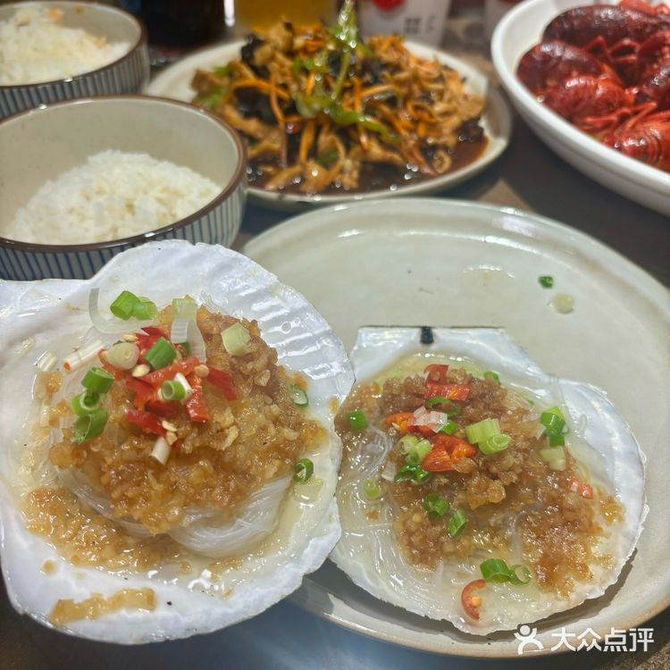 夏天吃虾，正是时候，这家满黄小龙虾也太会了吧