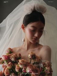 -雪中彩影婚纱摄影·微光艺术中心