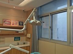 -上海仁爱医院口腔科 · 种植