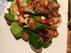 柠檬香叶鸡-云海肴·汽锅鸡·云南菜(天津国金汇店)