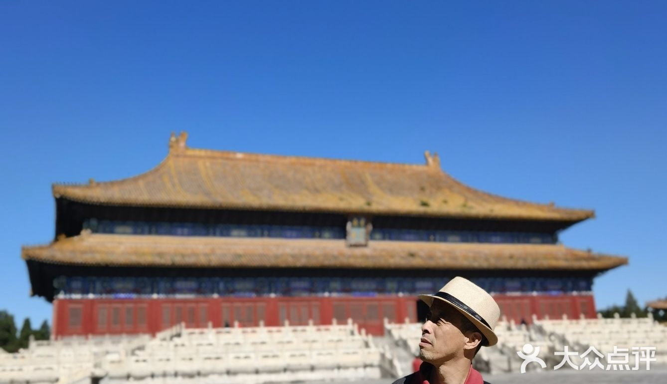 门票2元，提前一天在网上预约