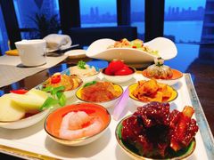-江上荟·创意中国菜(绿地缤纷城店)