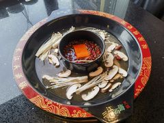 -三江两海老火锅(北京首店)