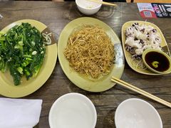 牛肉鸡蛋炒米粉-贞姨美食·老字号海鲜大排档