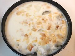 -志龙皇冠吃货椰子铺