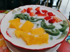 士多啤梨芒果绿茶拉面-甜心妈妈·榴莲星级糖水(北京路总店)