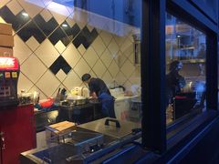 -龙治汉堡(中华城店)