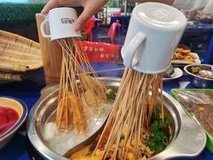 -马路边边串串香(一匡街店)