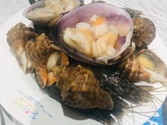 -领鲜活海鲜榴莲自助火锅(东门店)