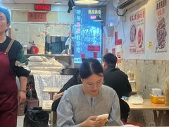 -柳州肥姨妈大骨螺蛳粉(东靖路店)