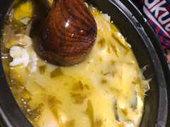 -九锅一堂酸菜鱼(万达广场店)