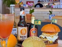 -北平花园·MUA摩造汉堡·北平咖啡(南锣鼓巷胡同店)