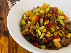 酸辣鸡杂-湘菜时代风味餐厅