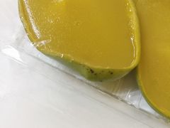 -志龙皇冠吃货椰子铺
