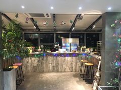 -HIGH FIVE哈福手工汉堡(桂林路店)