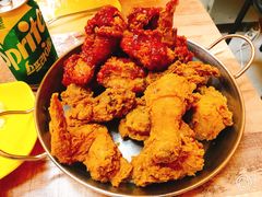 -BHC炸鸡(明洞总店)