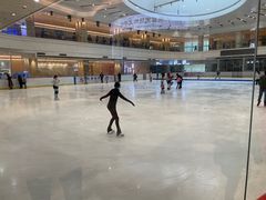 -陈露国际冰上中心(天津嘉里汇店)
