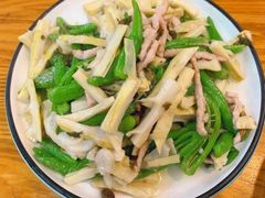 杭椒笋干炒肉丝-百家鲜·杭帮菜