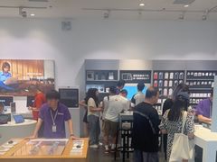 -Apple授权专营店(宝山万达店)