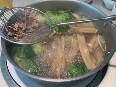 -左庭右院鲜牛肉火锅(浦江欢乐颂店)