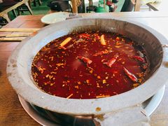 红汤锅底-老船夫石锅苗苗鱼·老字号(三道堰总店)