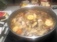 -尚尚仙·酸汤猪手·猪肚鸡火锅(华联万柳购物中心店)