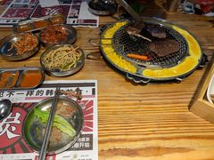 -青瓦炭韩潮烤肉(花园道店)