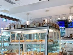 面包甜点陈列柜-老大昌(淮海中路店)