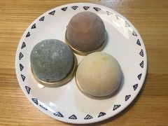 -蜜蜂小象·榴莲千层蛋糕(时代汇11栋店)