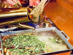 -何师烧烤Pro ·江湖川菜·小龙虾·精酿(太古里旗舰店)