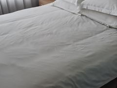 -肯定精品酒店(南京龙江地铁站省妇幼保健院南门店)